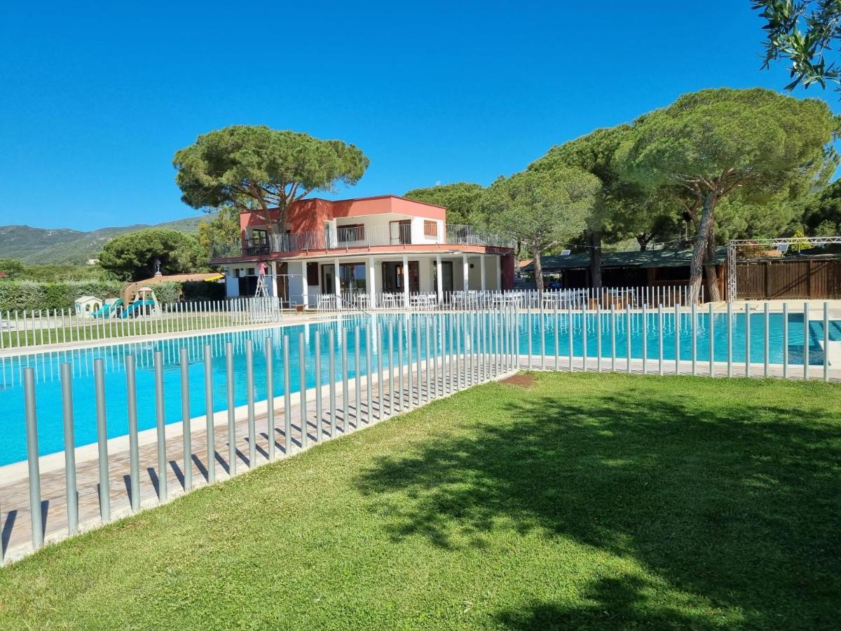 Camping Lacona Pineta Capoliveri  Exterior photo